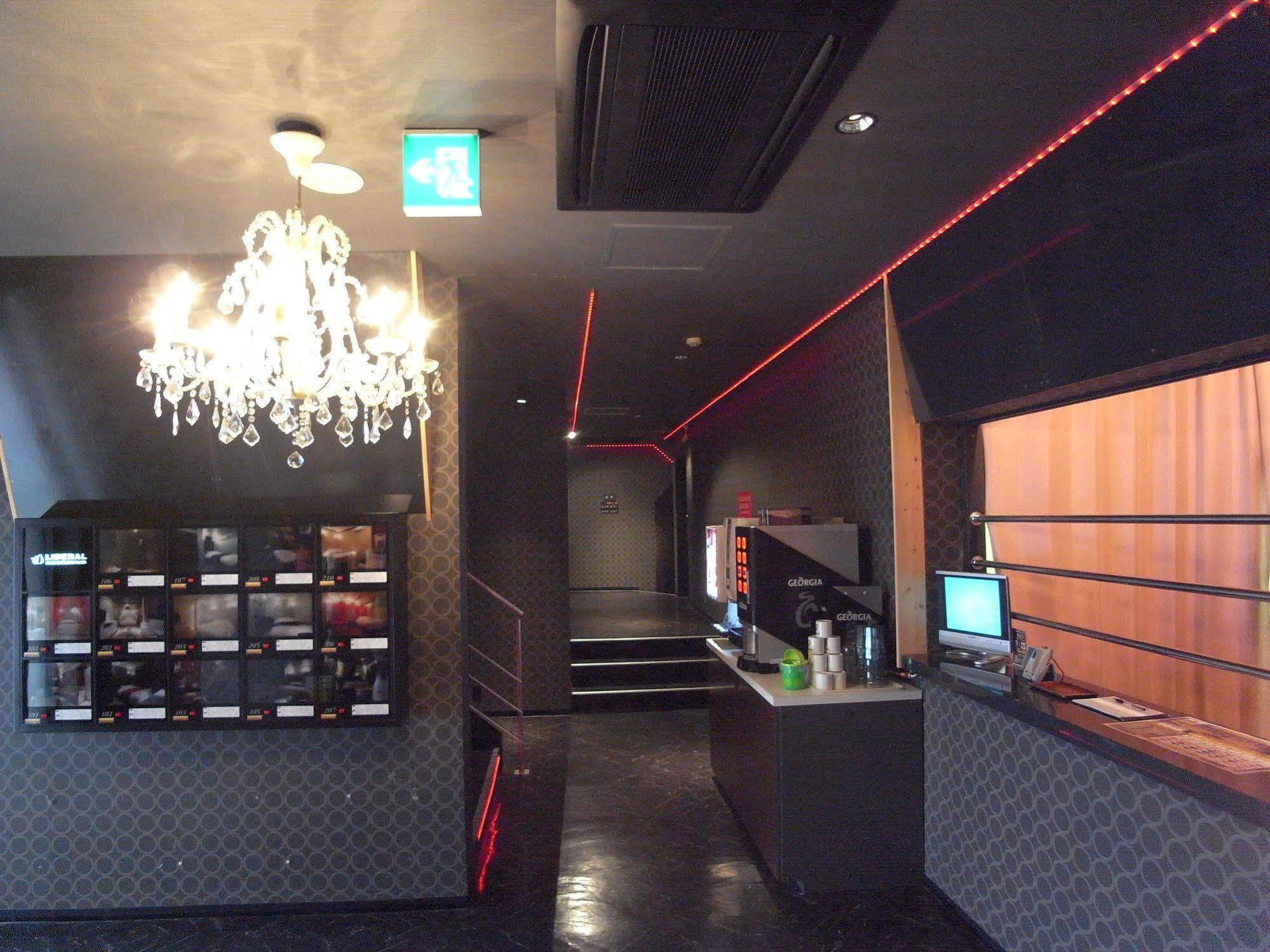 ホテル リベラル 男塾ホテルグループ (Adults Only) Кобе Екстер'єр фото