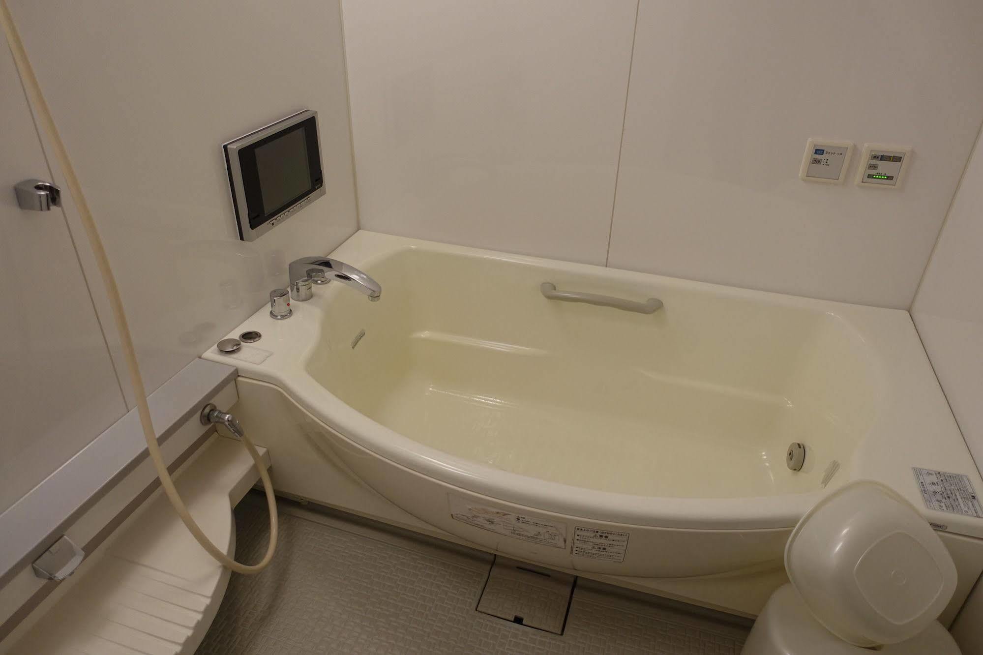 ホテル リベラル 男塾ホテルグループ (Adults Only) Кобе Екстер'єр фото